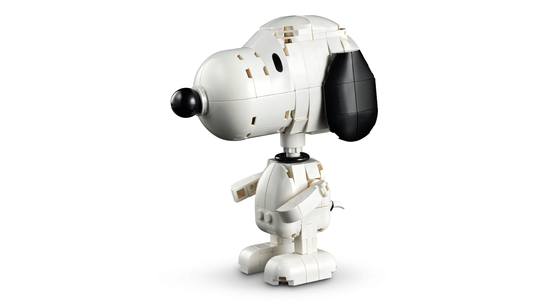 LEGO Ideas 21368 Peanuts: Snoopy's Doghouse