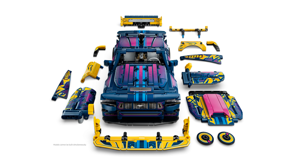 LEGO Technic 42236 Custom Garage Ford Mustang GT Car