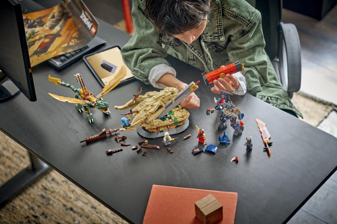 LEGO NINJAGO 71871 Battle at the Dragon's Blade