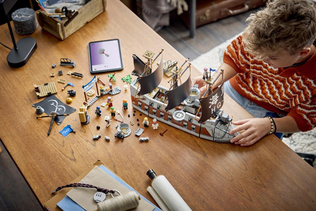 LEGO One Piece 75646 Garp's Marine Battleship