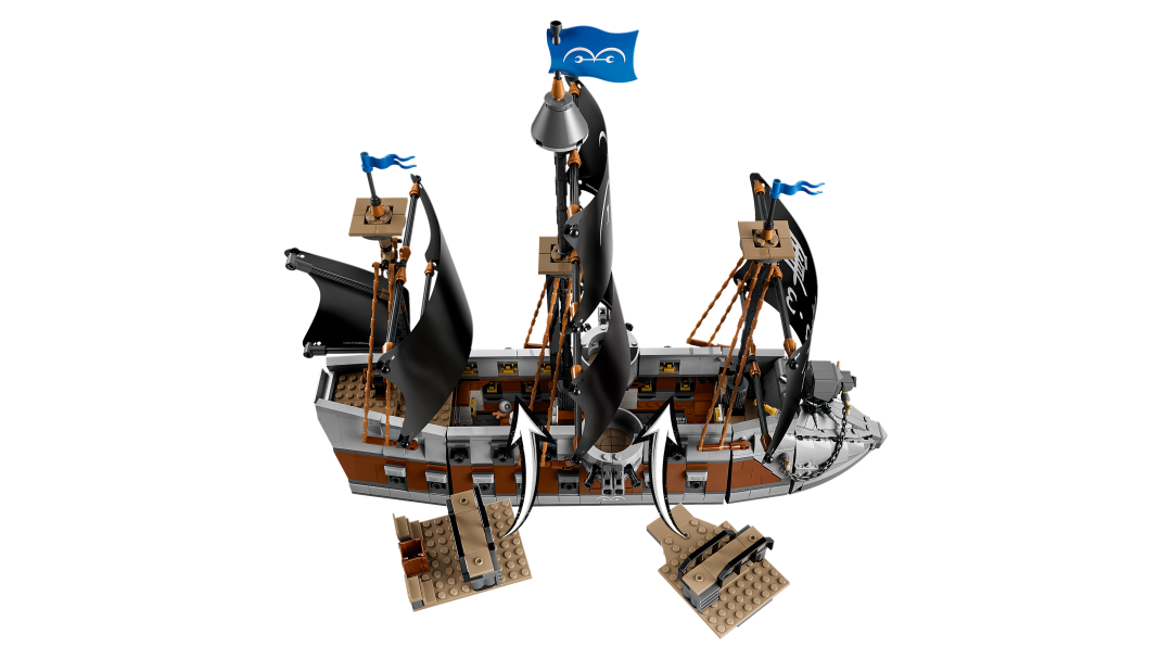 LEGO One Piece 75646 Garp's Marine Battleship