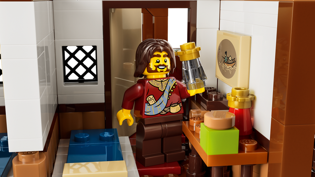 LEGO Iconic 80121 Ancient Moon-Gazing Inn
