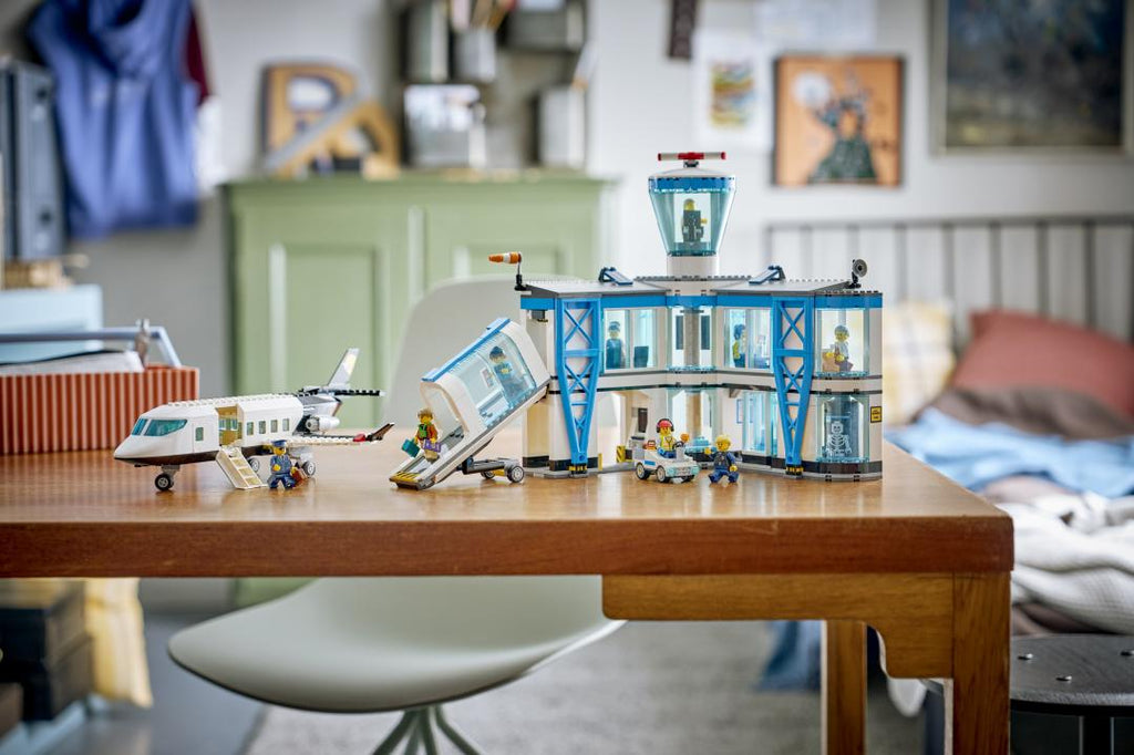 LEGO City 60502 Airport with Airplane