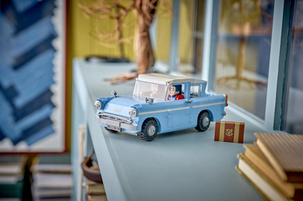 LEGO Harry Potter 76470 Enchanted Flying Ford Anglia
