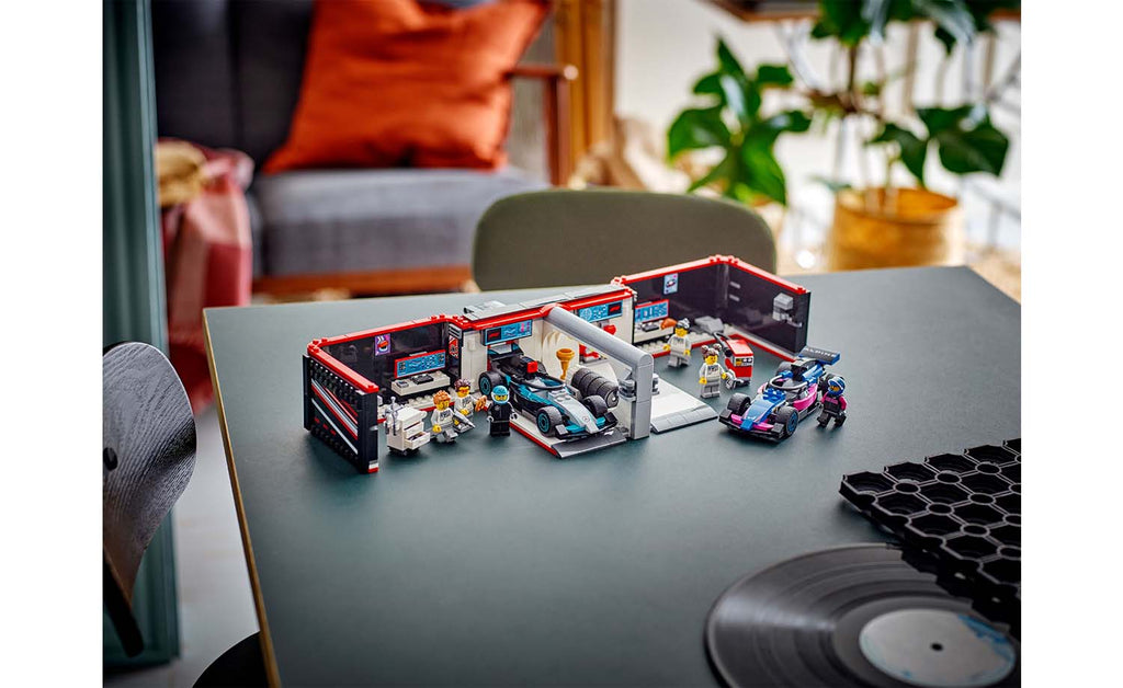LEGO 60444 City F1 Garage & Mercedes-AMG & Alpine Cars