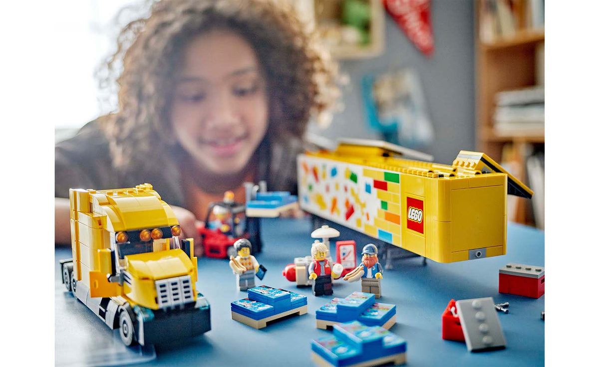 LEGO City 60440 Yellow Delivery Truck