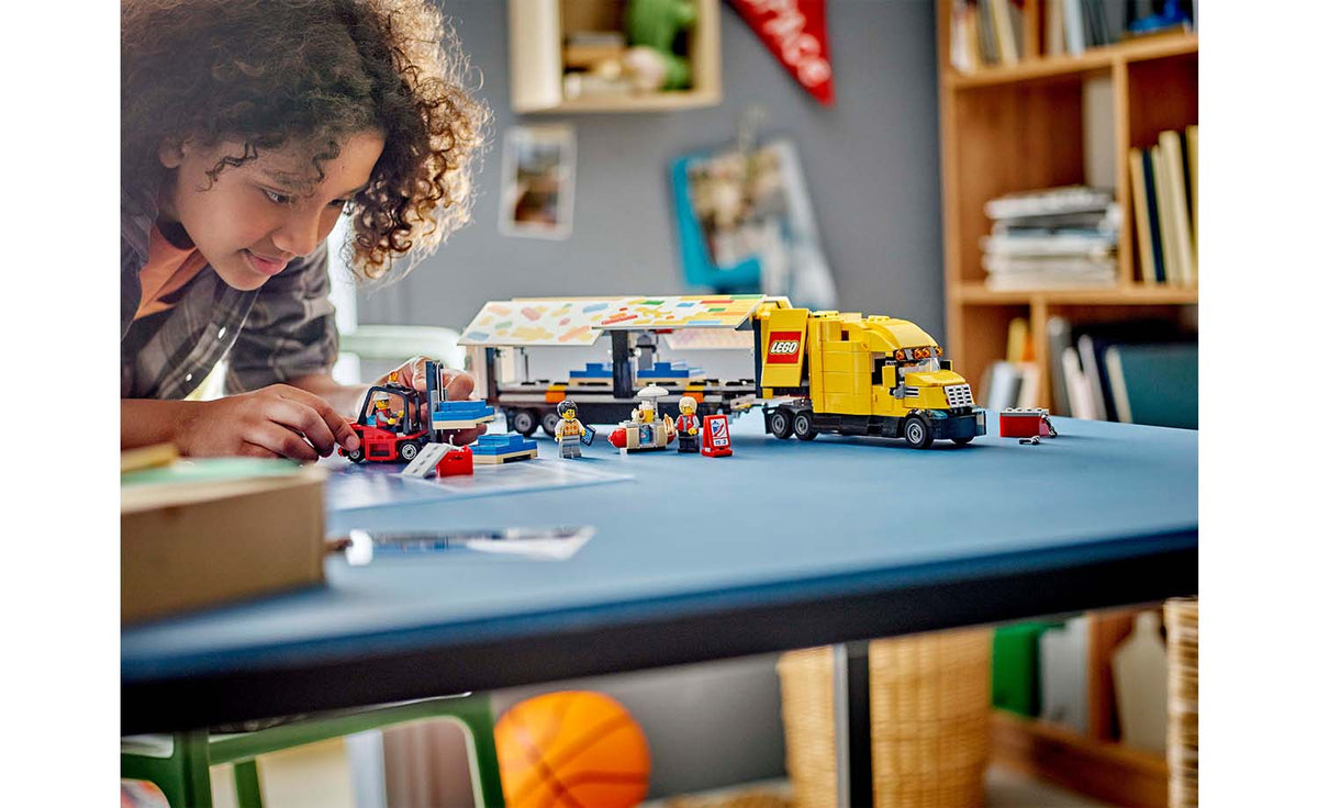 LEGO City 60440 Yellow Delivery Truck