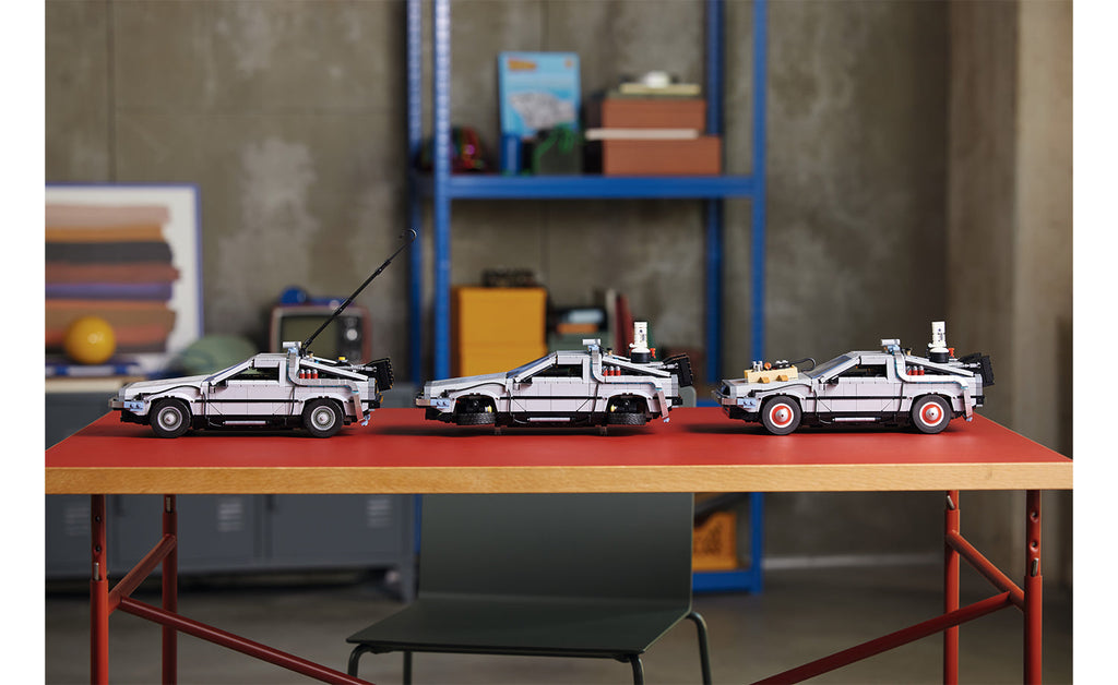 LEGO Icons 10300 Back to the Future Time Machine