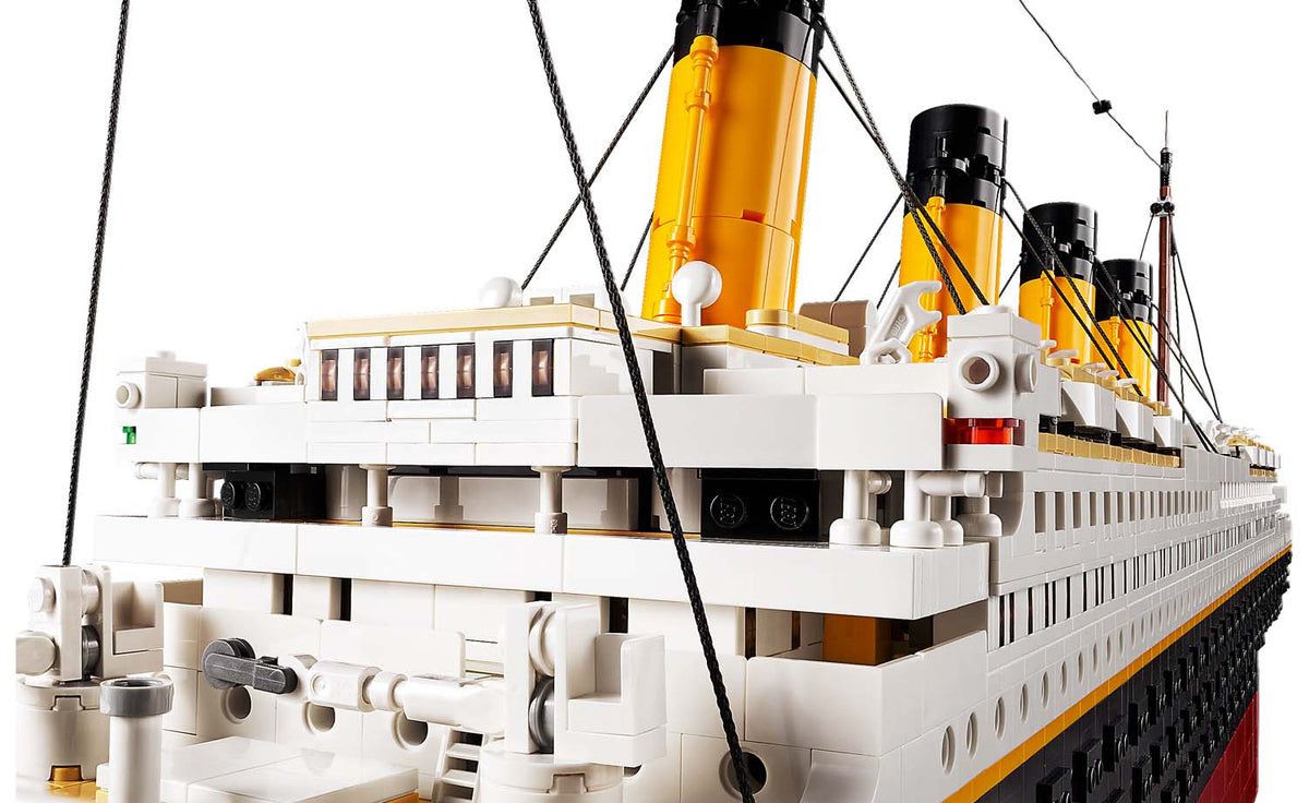 LEGO Icons 10294 Titanic