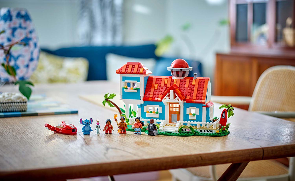 LEGO Disney 43268 Lilo and Stitch Beach House