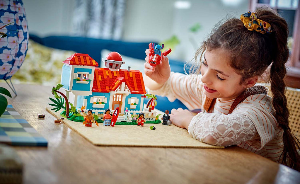LEGO Disney 43268 Lilo and Stitch Beach House