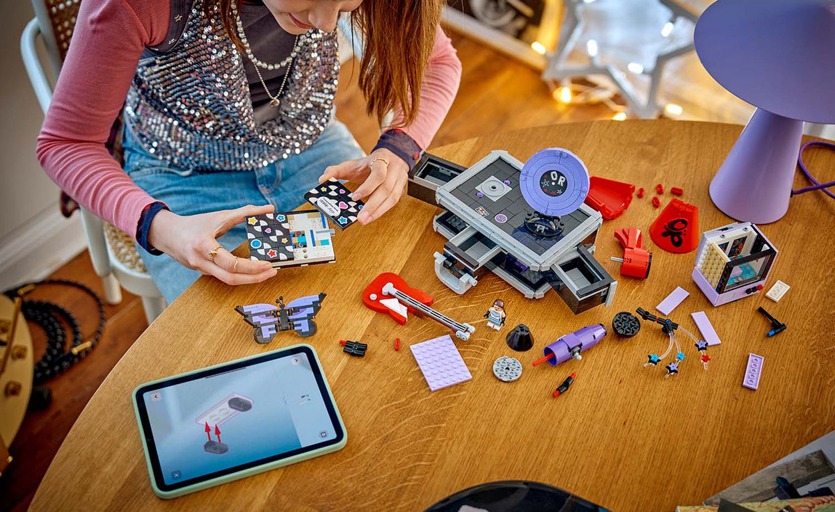 LEGO Editions 43030 Olivia Rodrigo's Secret Storage