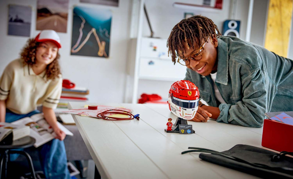 LEGO 43014 Editions Scuderia Ferrari HP Charles Leclerc Helmet