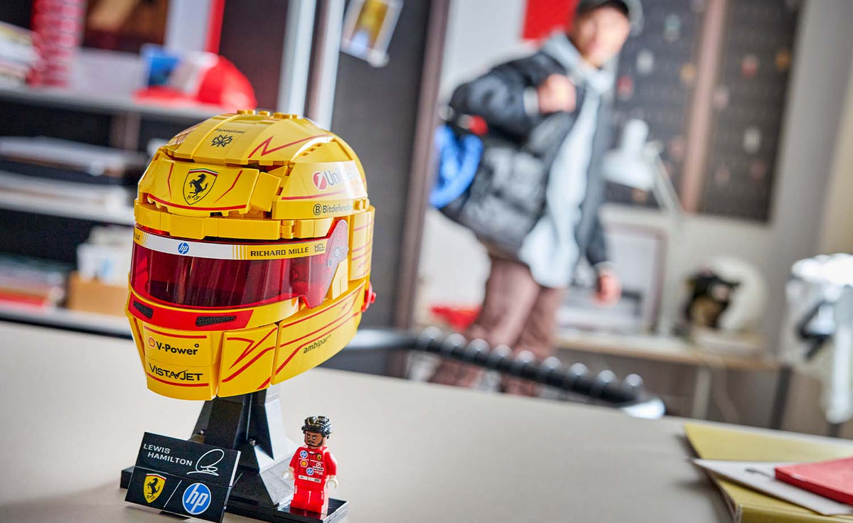 LEGO 43022 Editions Scuderia Ferrari HP Lewis Hamilton Helmet