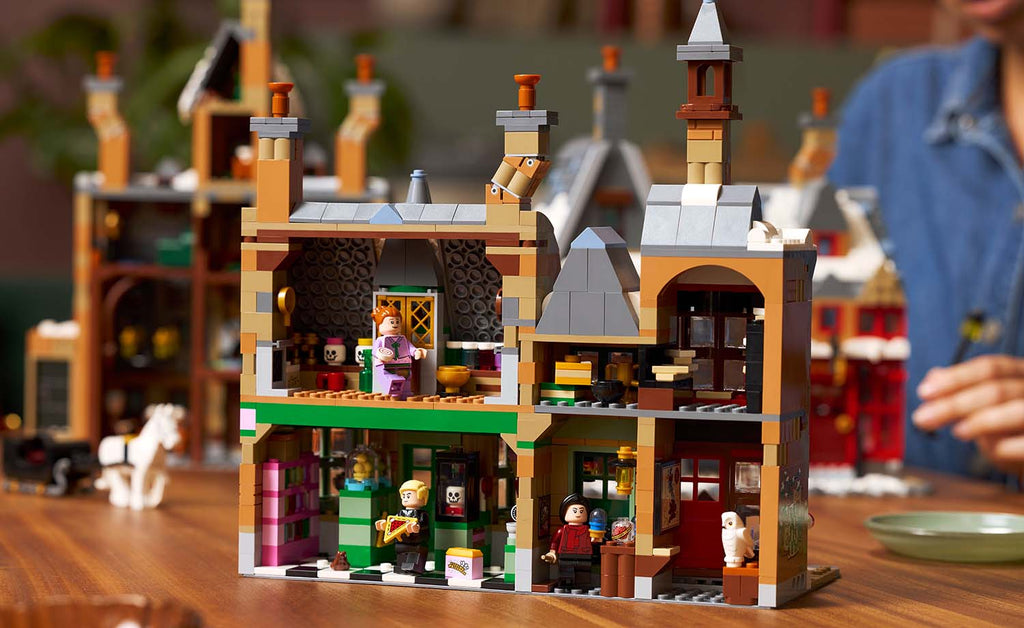 LEGO Harry Potter 76457 Hogsmeade Village – Collectors' Edition