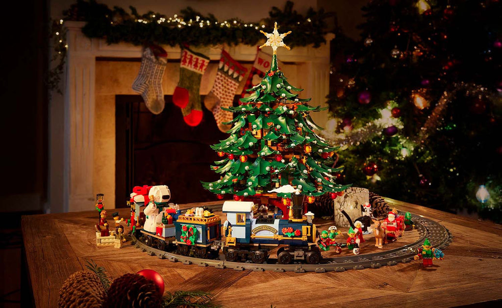 LEGO Iconic 41843 Family Christmas Tree Decoration