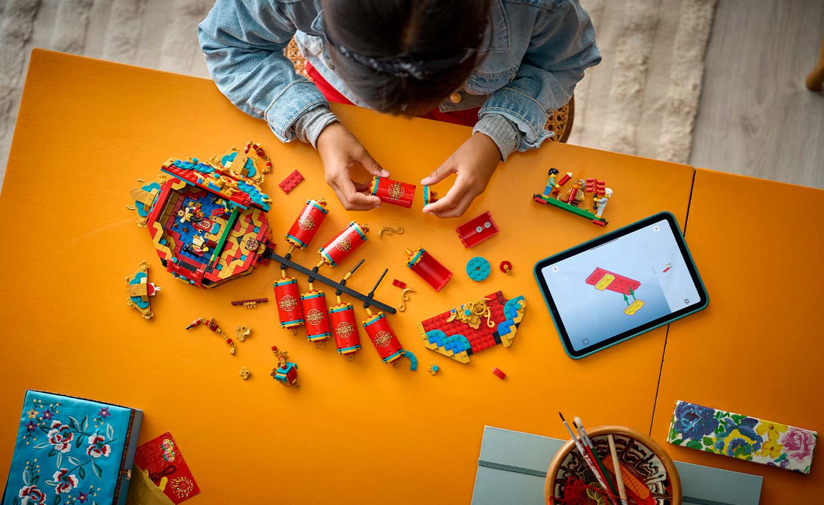 LEGO Iconic 80118 Fortune Firecracker