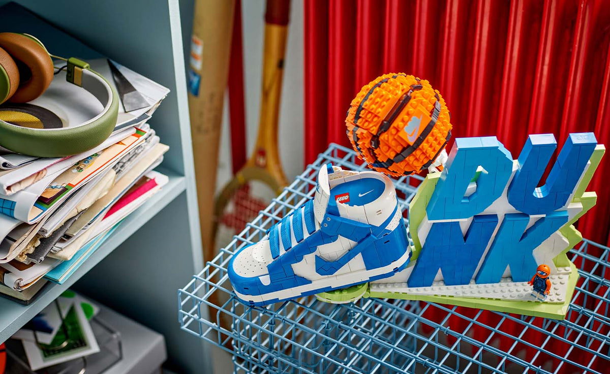 LEGO Iconic 43008 Nike Dunk