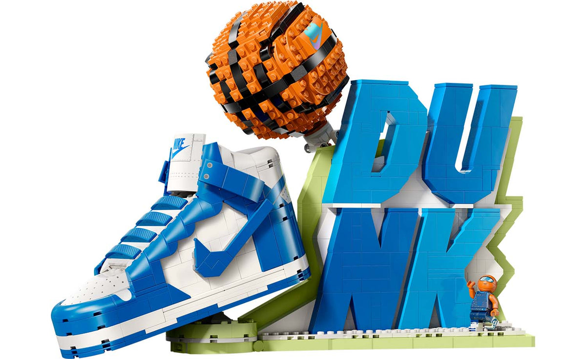 LEGO Iconic 43008 Nike Dunk