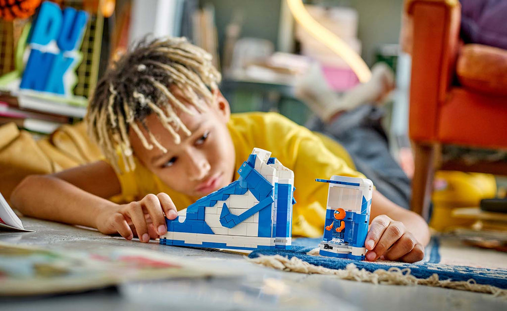 LEGO Iconic 43008 Nike Dunk