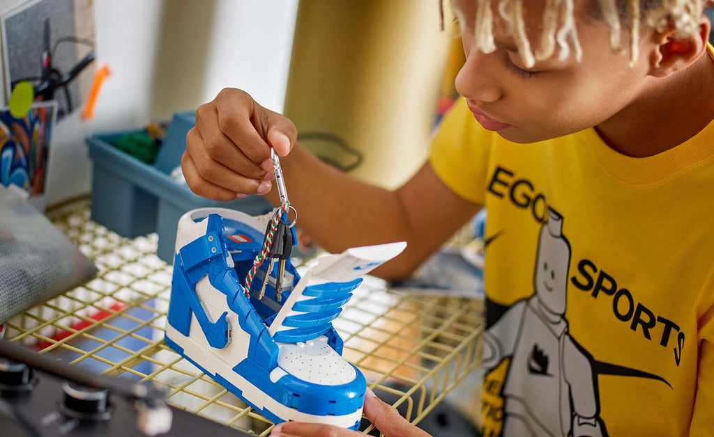 LEGO Iconic 43008 Nike Dunk