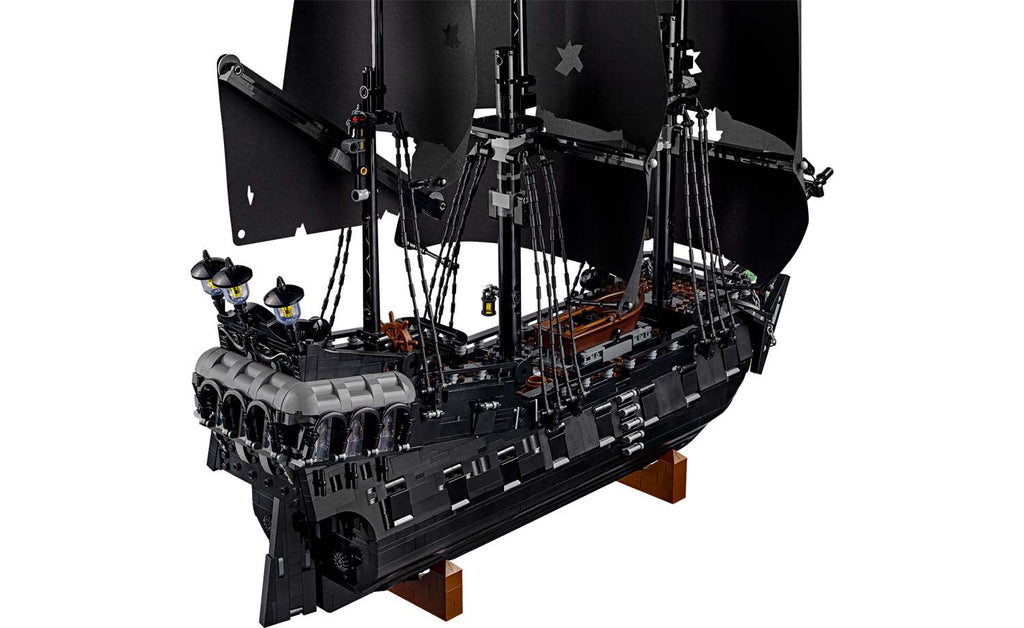 LEGO Icons 10365 Captain Jack Sparrow's Pirate Ship