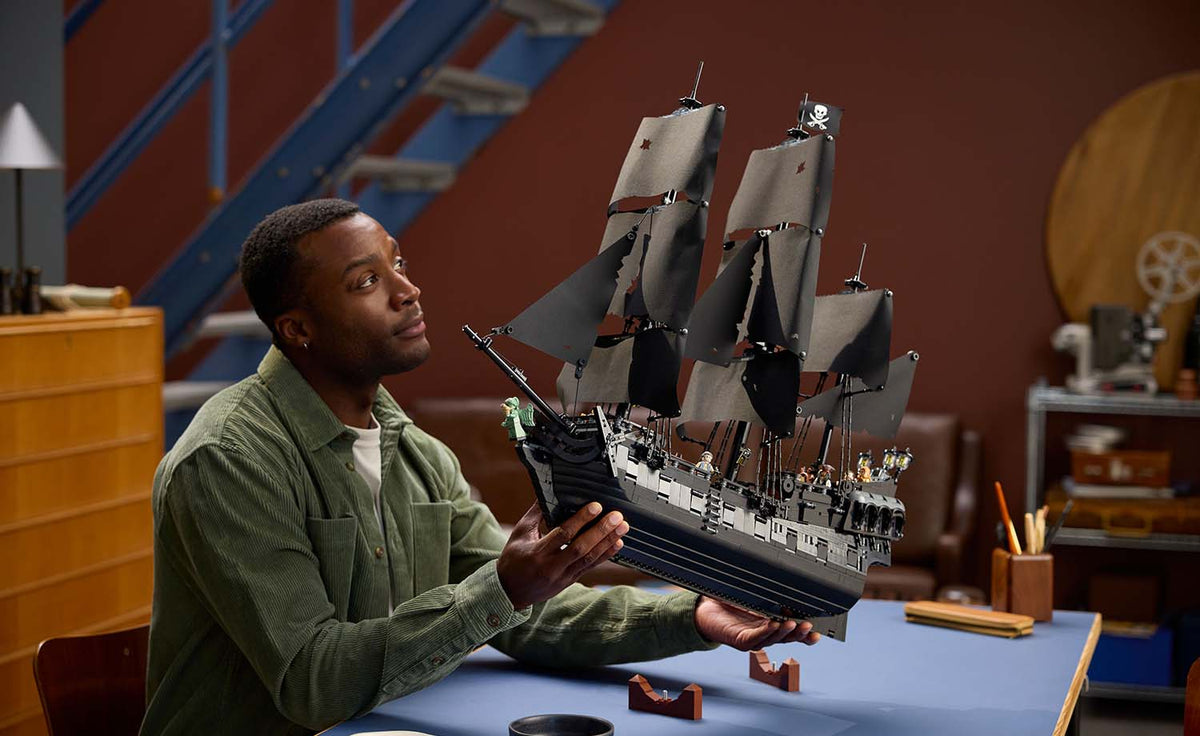 LEGO Icons 10365 Captain Jack Sparrow's Pirate Ship