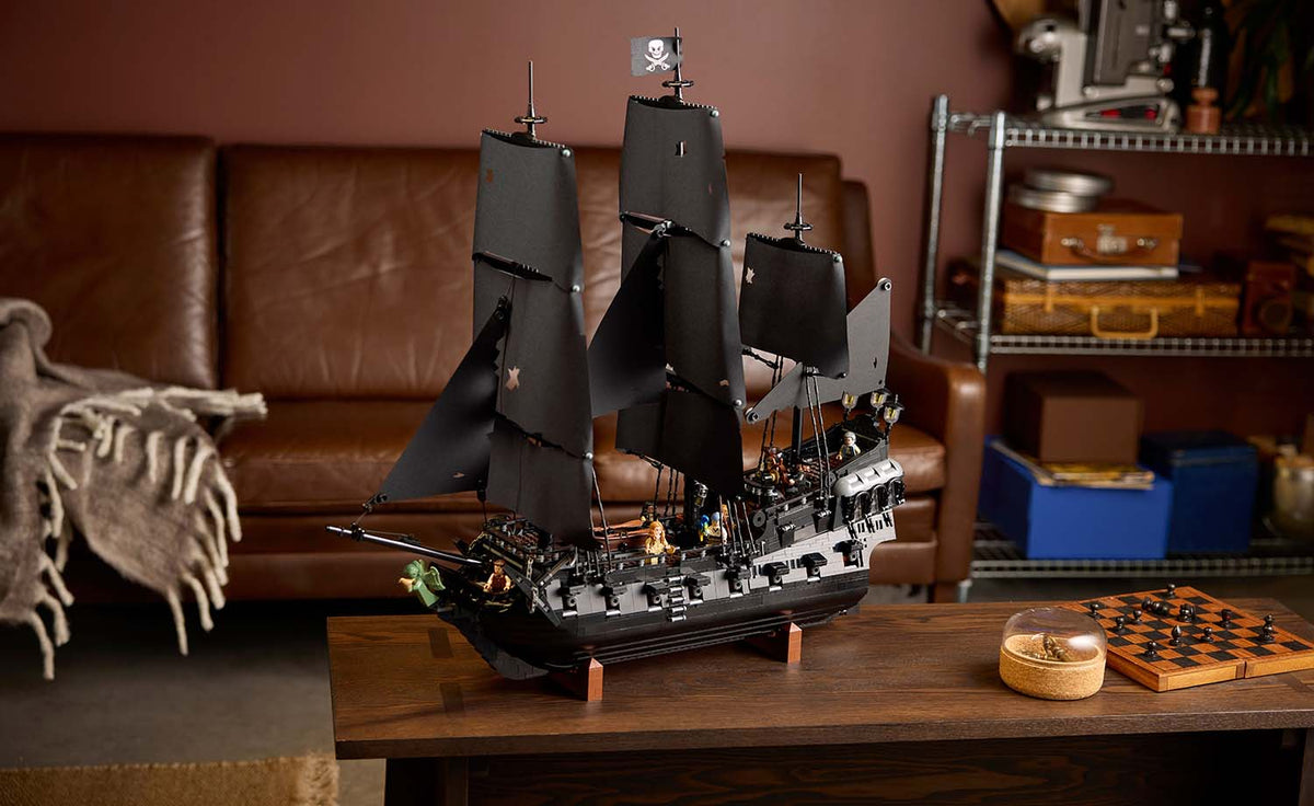 LEGO Icons 10365 Captain Jack Sparrow's Pirate Ship
