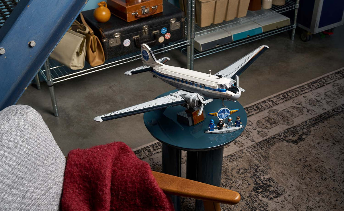 LEGO Icons 11378 Douglas DC-3 PAN AM Airliner