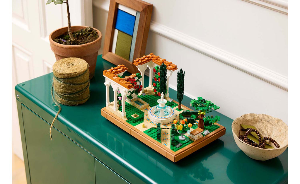 LEGO Icons 10359 Fountain Garden