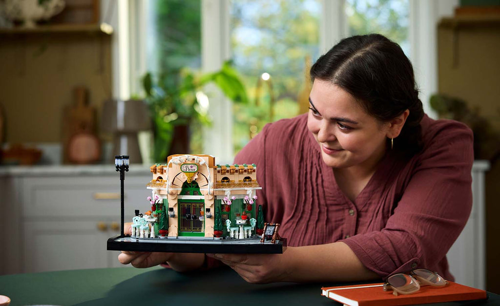 LEGO Icons 10362 French Café