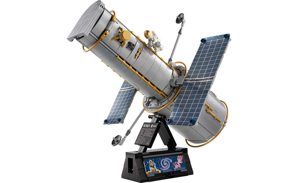 LEGO Icons 11382 Hubble Space Telescope
