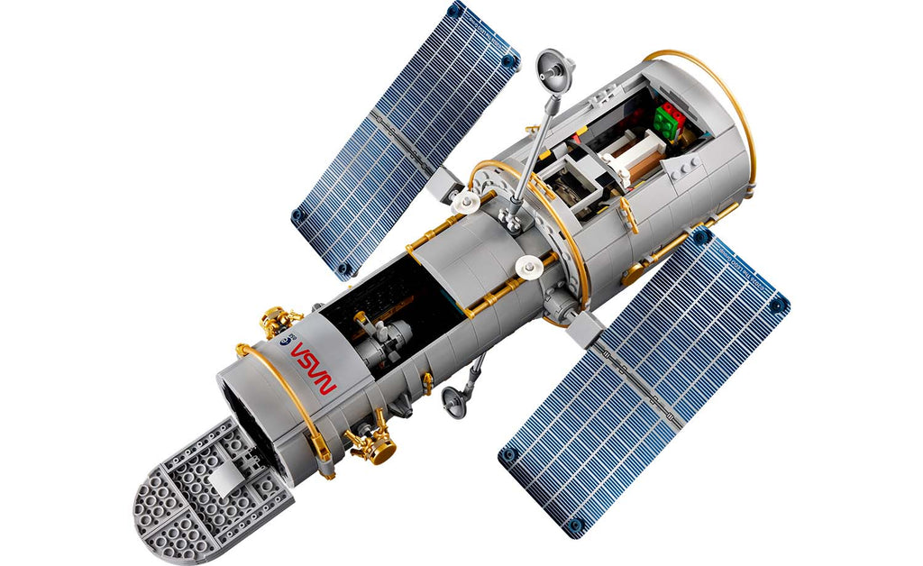 LEGO Icons 11382 Hubble Space Telescope