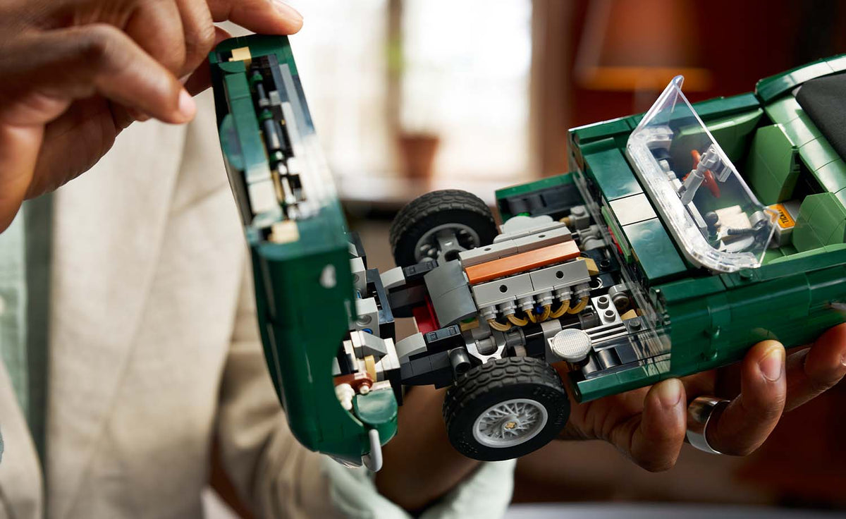 LEGO Icons 11381 Jaguar E-Type