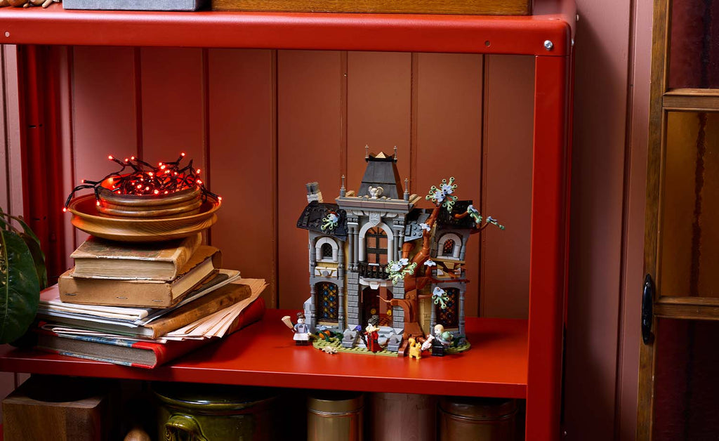LEGO Icons 11383 Mayor Manor