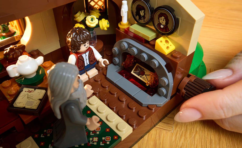 LEGO Icons 10354 The Lord of the Rings: The Shire