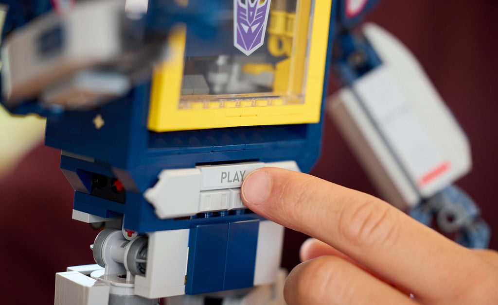 LEGO Icons 10358 Transformers: Soundwave