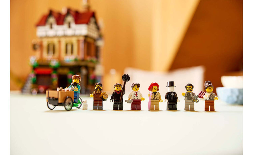 LEGO Icons 10350 Tudor Corner