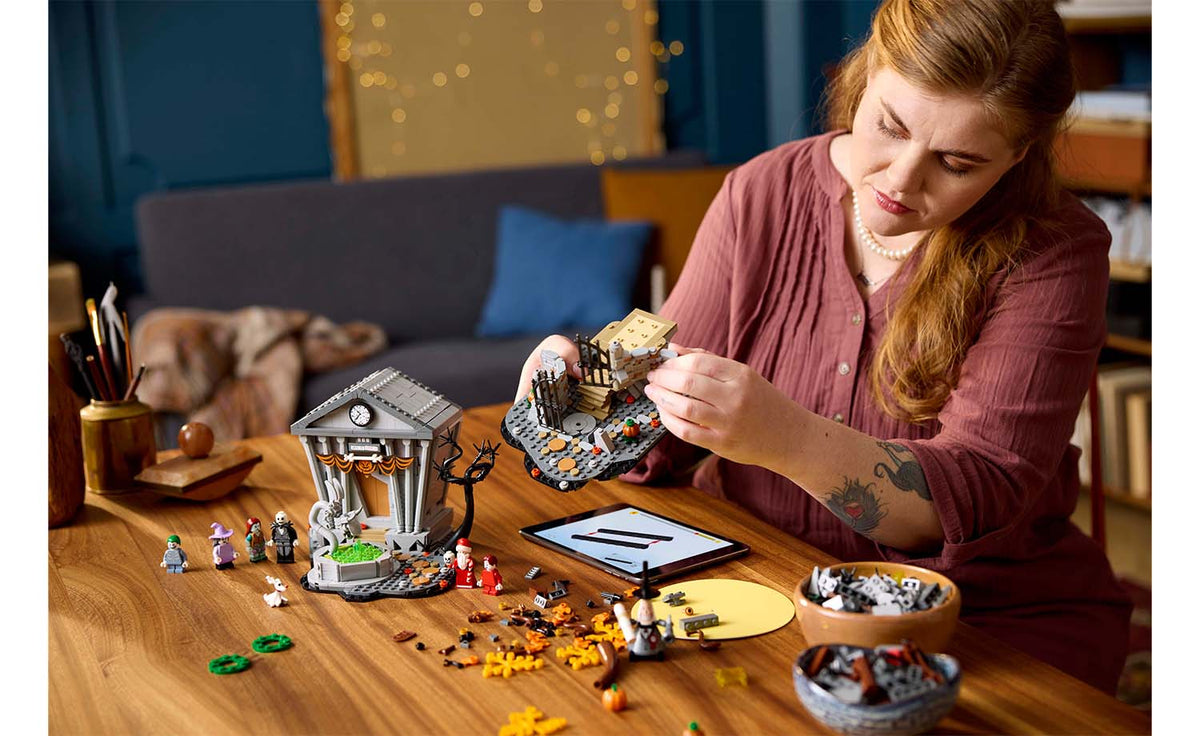 LEGO 21351 Ideas Disney Tim Burton's The Nightmare Before Christmas