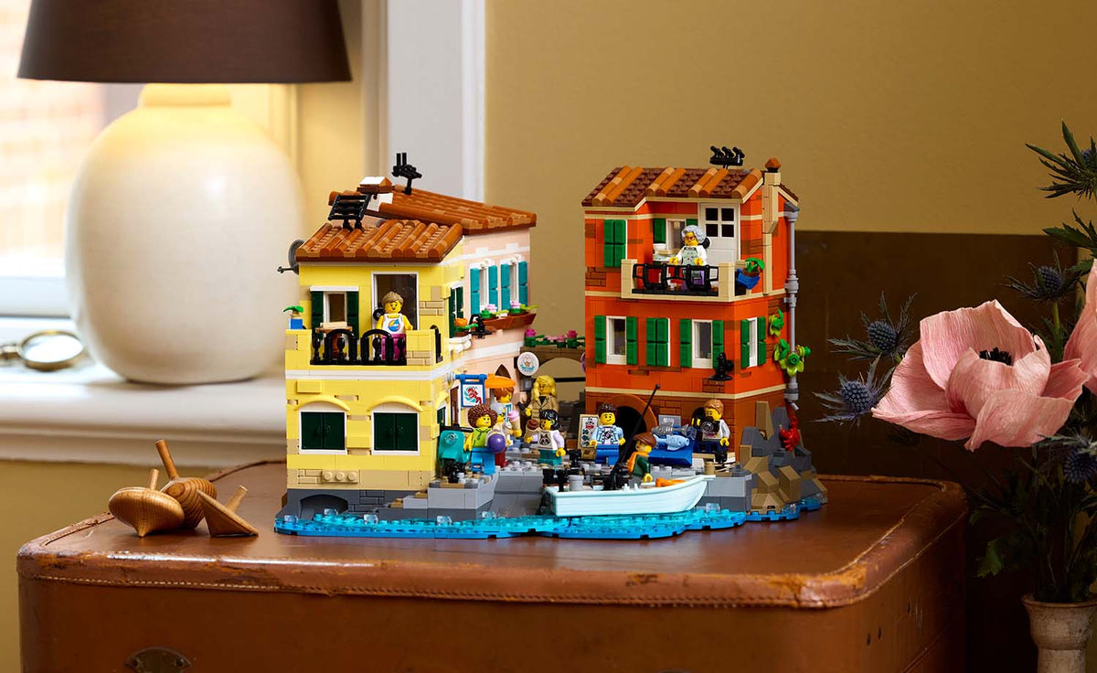 LEGO Ideas 21359 Italian Riviera