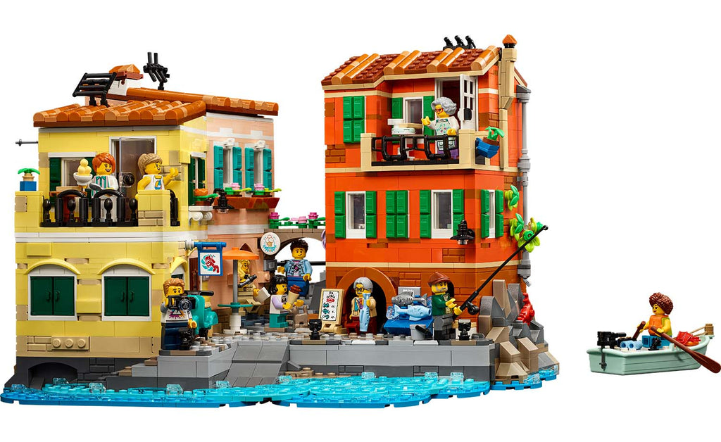 LEGO Ideas 21359 Italian Riviera
