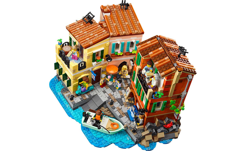 LEGO Ideas 21359 Italian Riviera