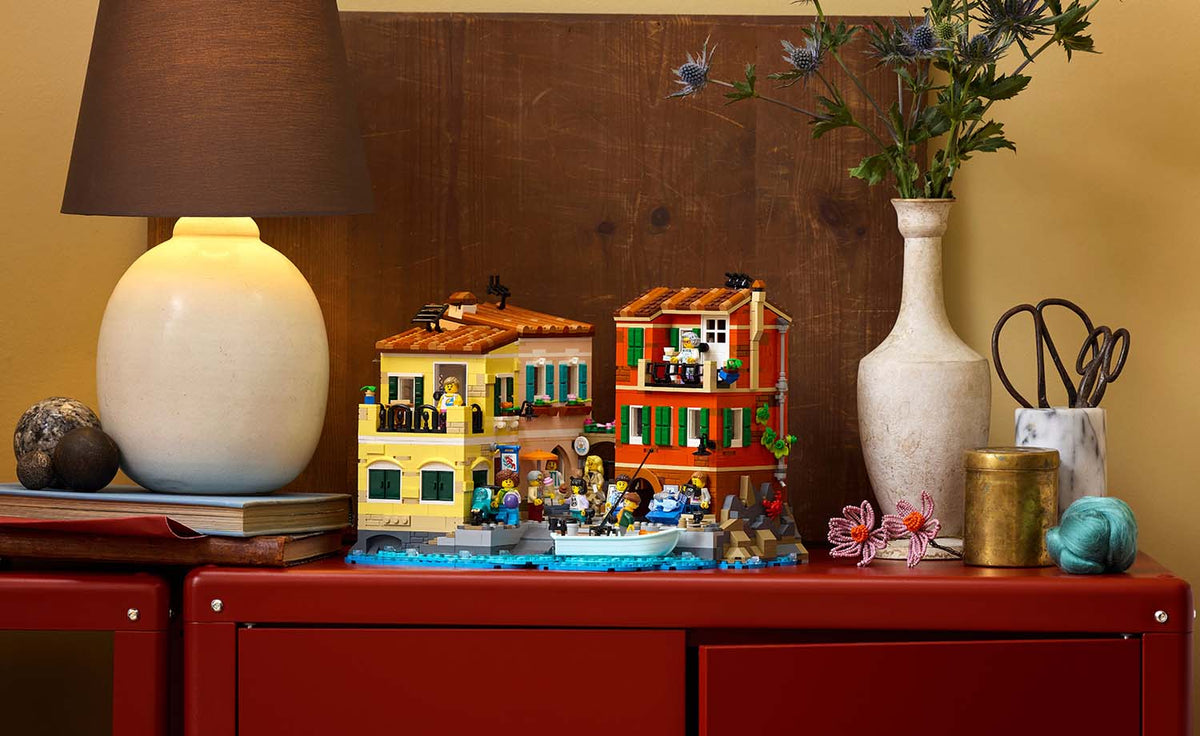LEGO Ideas 21359 Italian Riviera