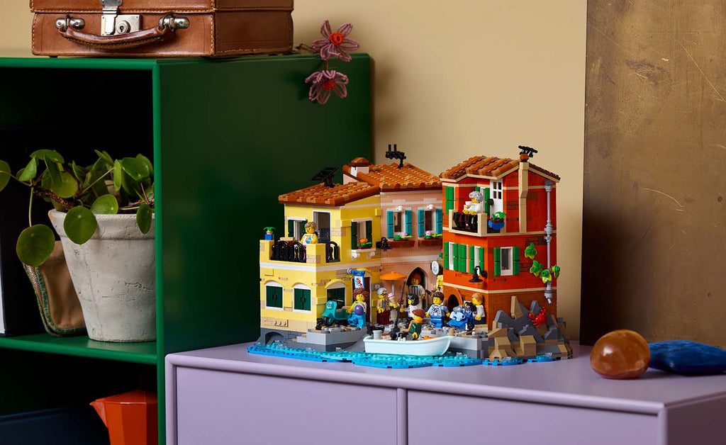 LEGO Ideas 21359 Italian Riviera