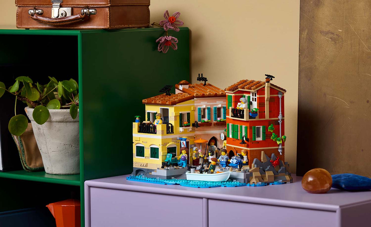 LEGO Ideas 21359 Italian Riviera