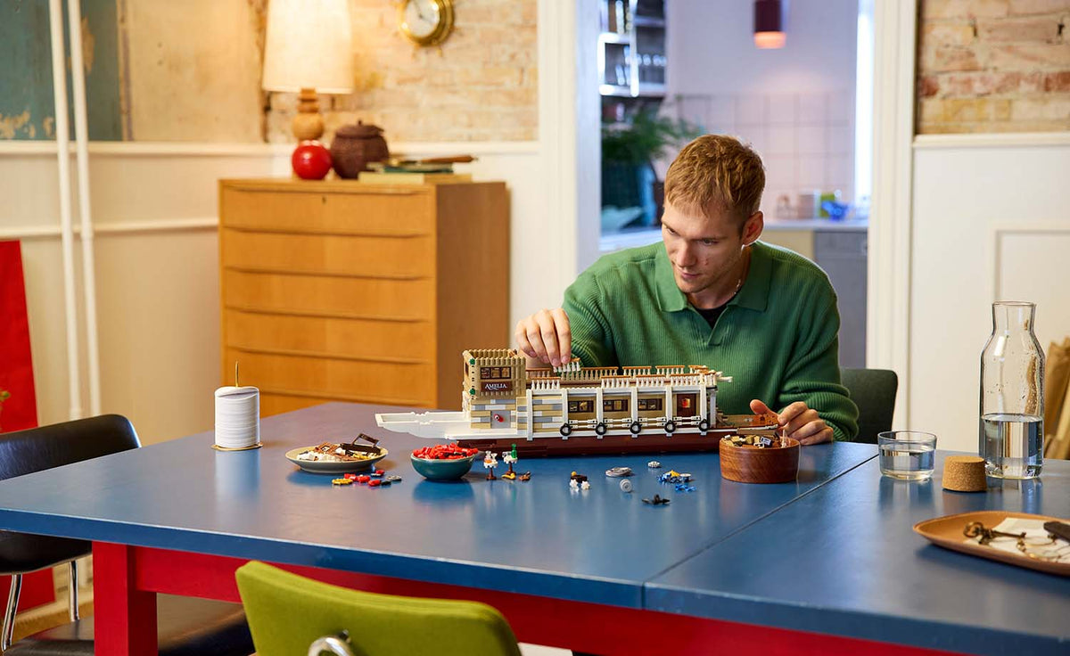 LEGO Ideas 21356 River Steamboat