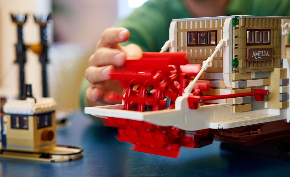 LEGO Ideas 21356 River Steamboat