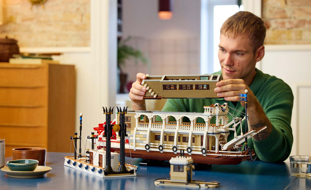 LEGO Ideas 21356 River Steamboat