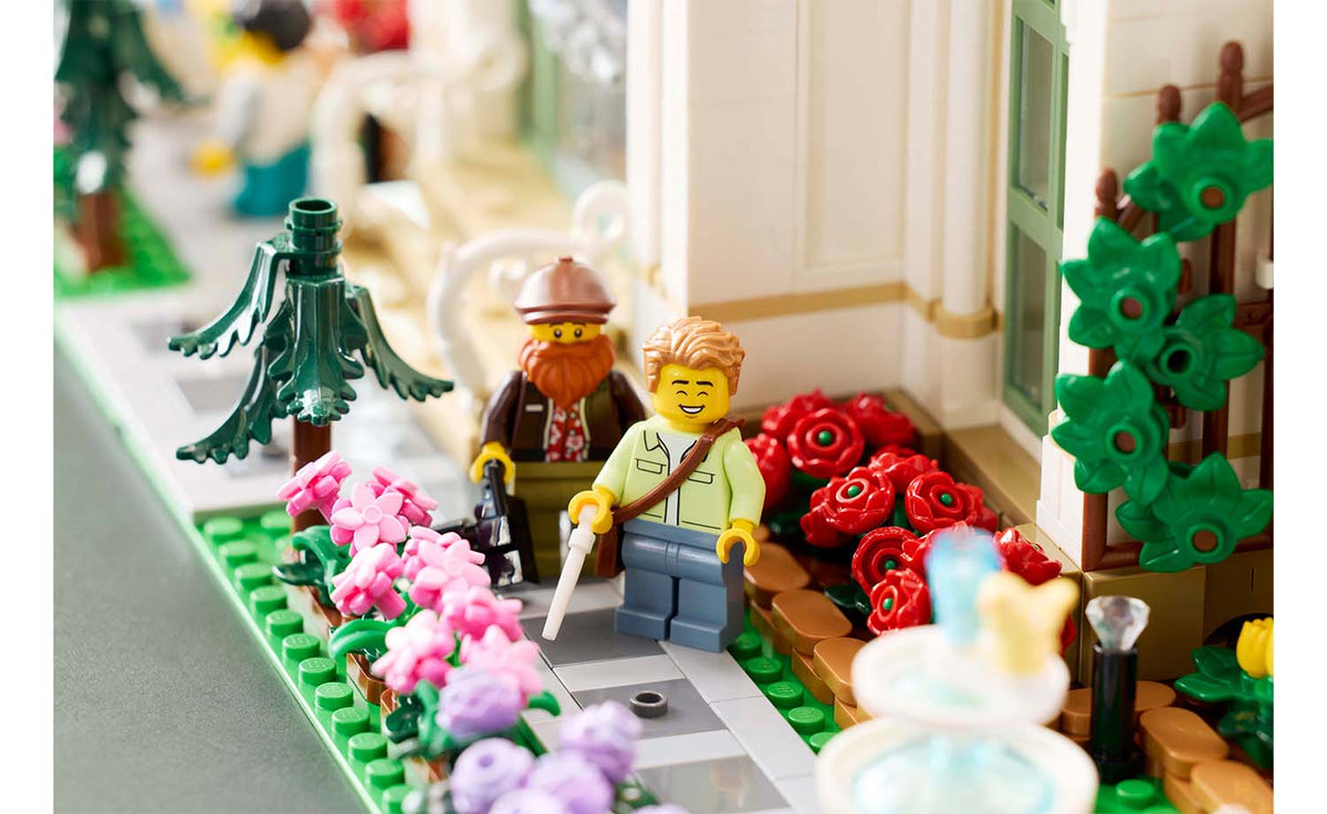 LEGO Ideas 21353 The Botanical Garden