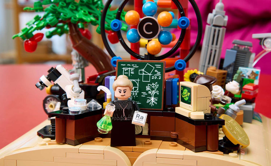 LEGO Ideas 21355 The Evolution of STEM